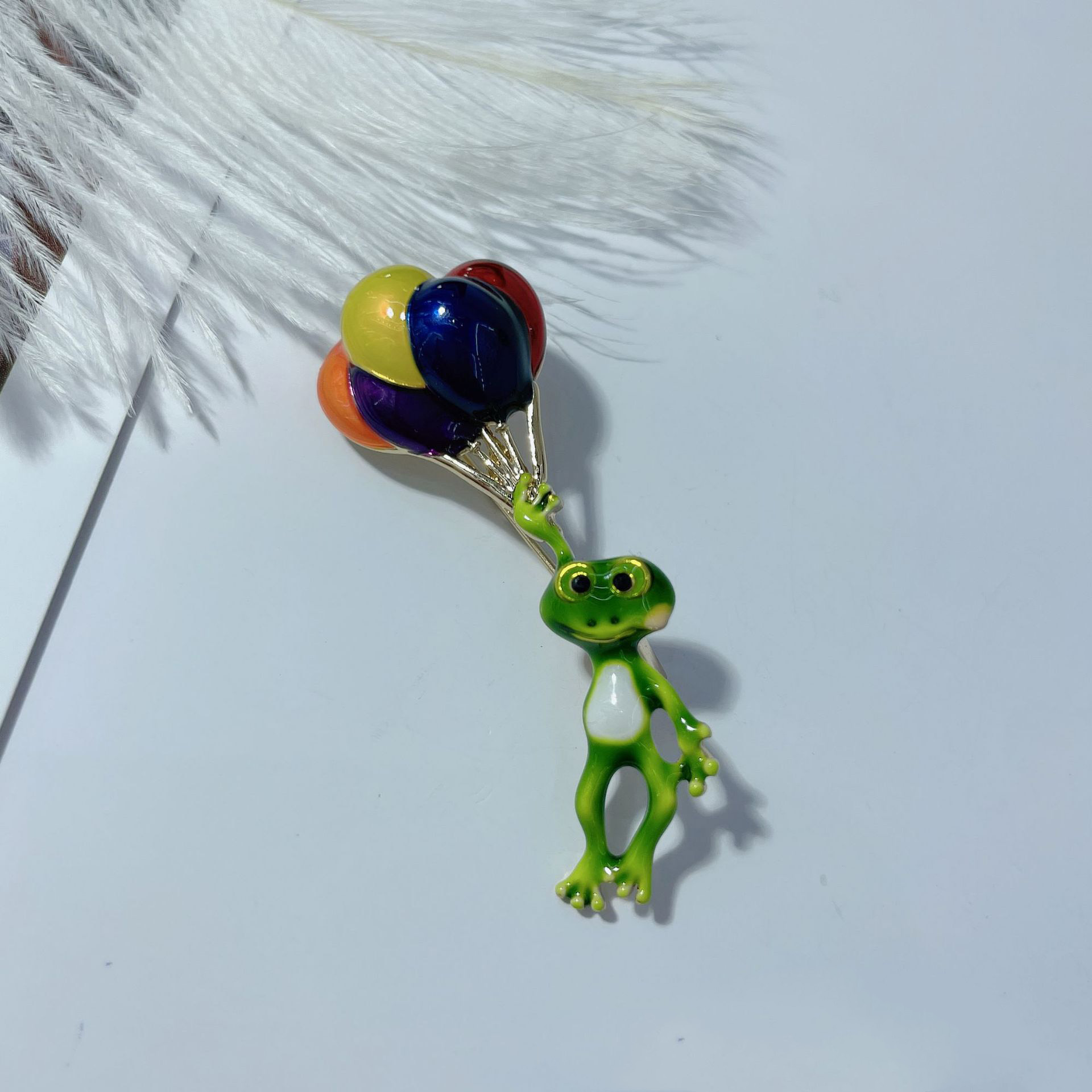 Lebendiger Frosch, der bunte B – Embroidery Bali Bewertung und Preis